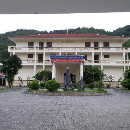 ホテル Khach San Vuon Quoc Gia Ba Be バックカン エクステリア 写真