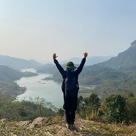 ホテル Khach San Vuon Quoc Gia Ba Be バックカン エクステリア 写真