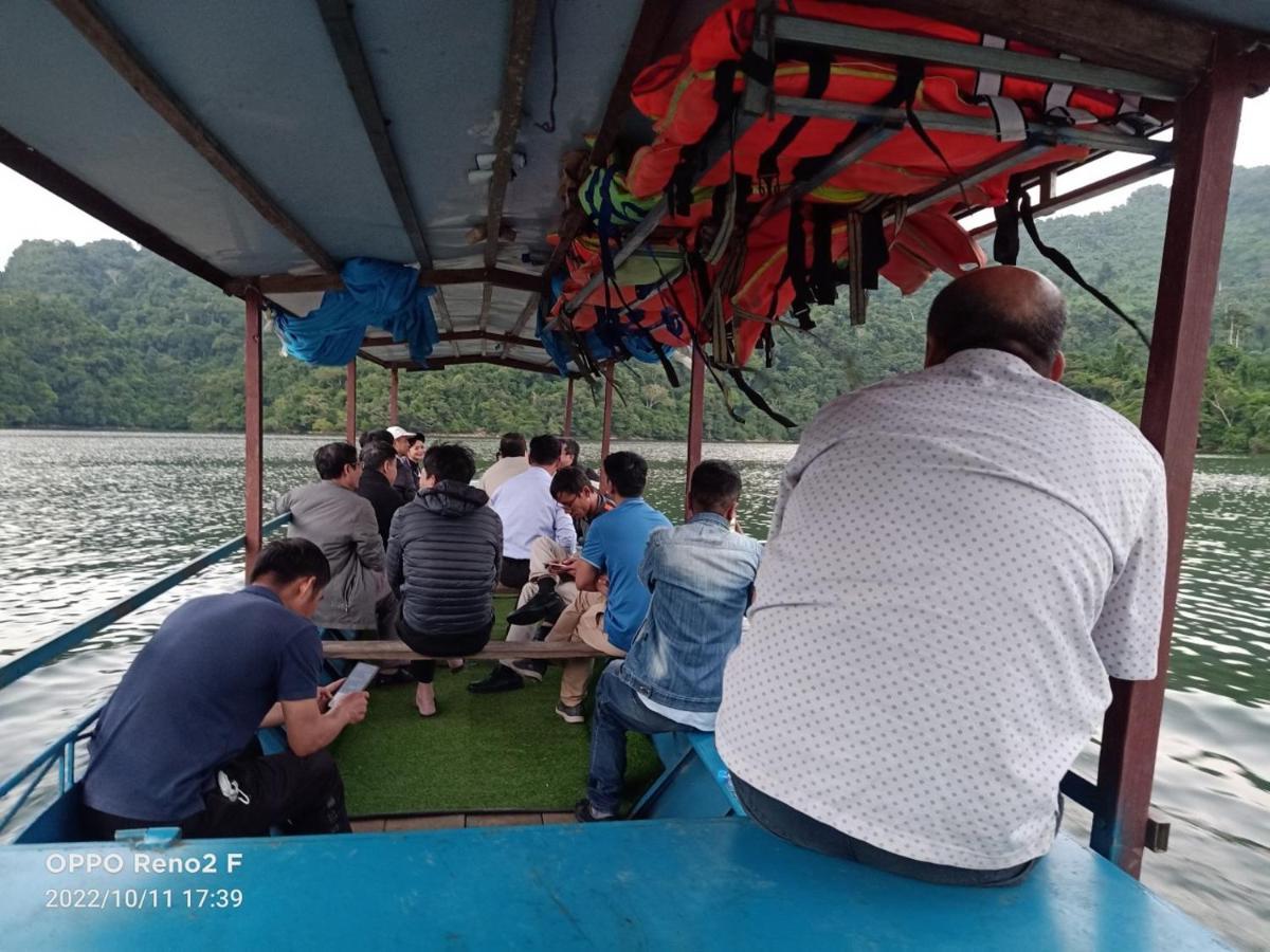 ホテル Khach San Vuon Quoc Gia Ba Be バックカン エクステリア 写真