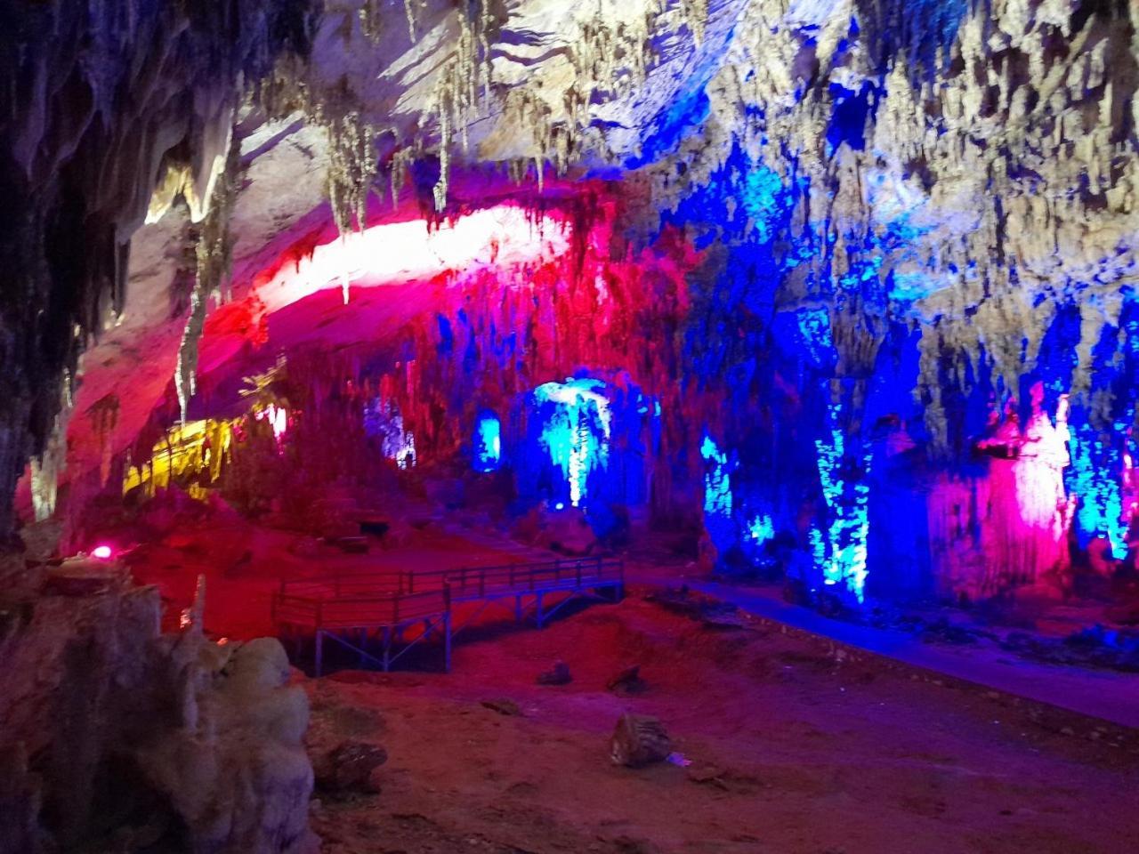 ホテル Khach San Vuon Quoc Gia Ba Be バックカン エクステリア 写真