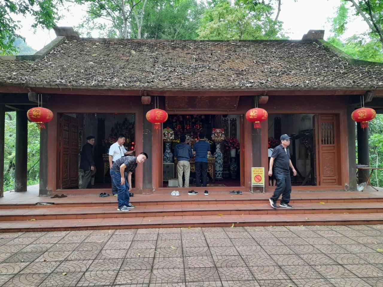 ホテル Khach San Vuon Quoc Gia Ba Be バックカン エクステリア 写真