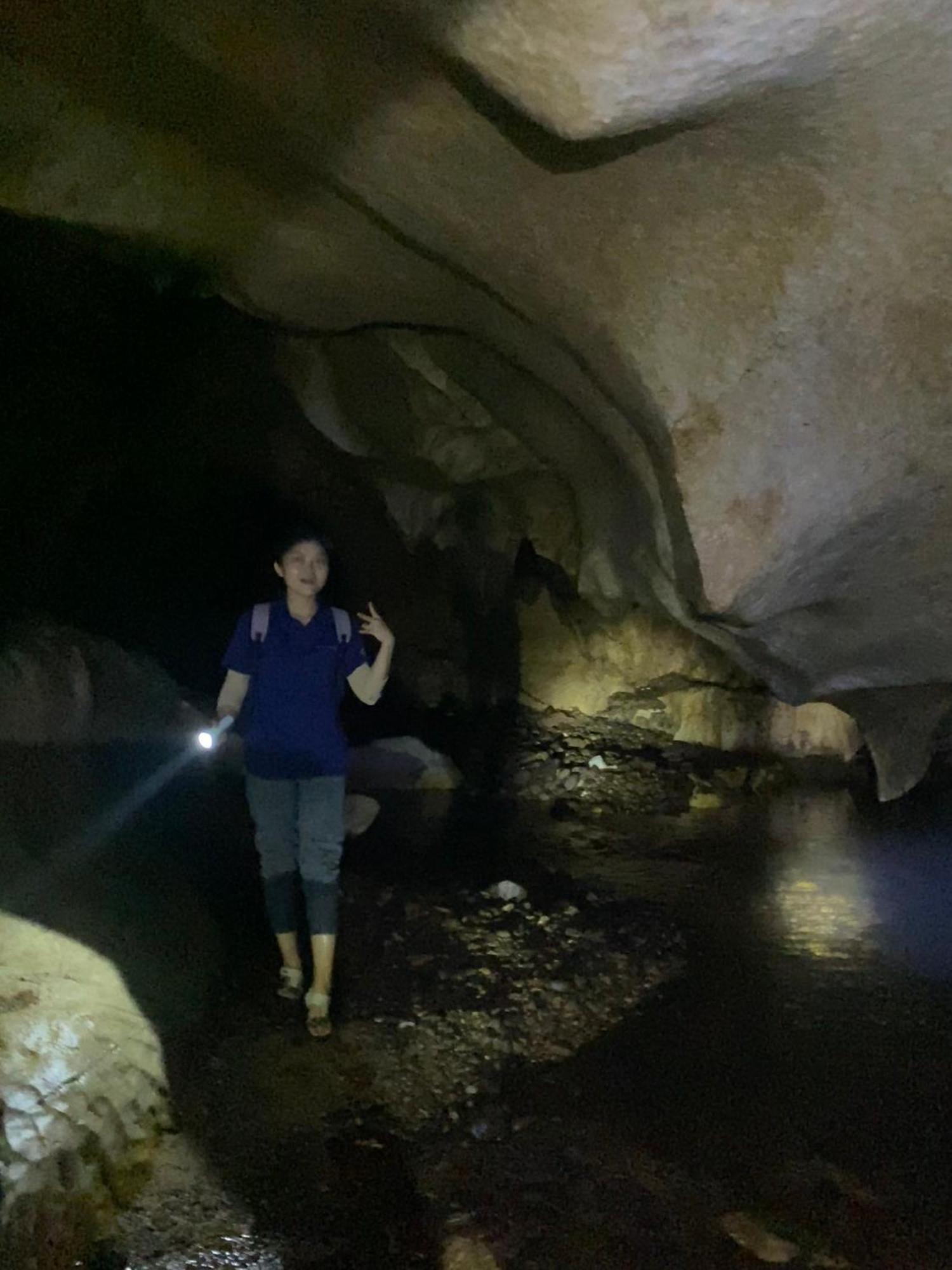 ホテル Khach San Vuon Quoc Gia Ba Be バックカン エクステリア 写真
